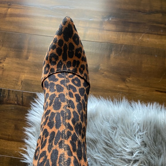 Animal print Jessica Simpson Strech booties - Picture 6 of 7